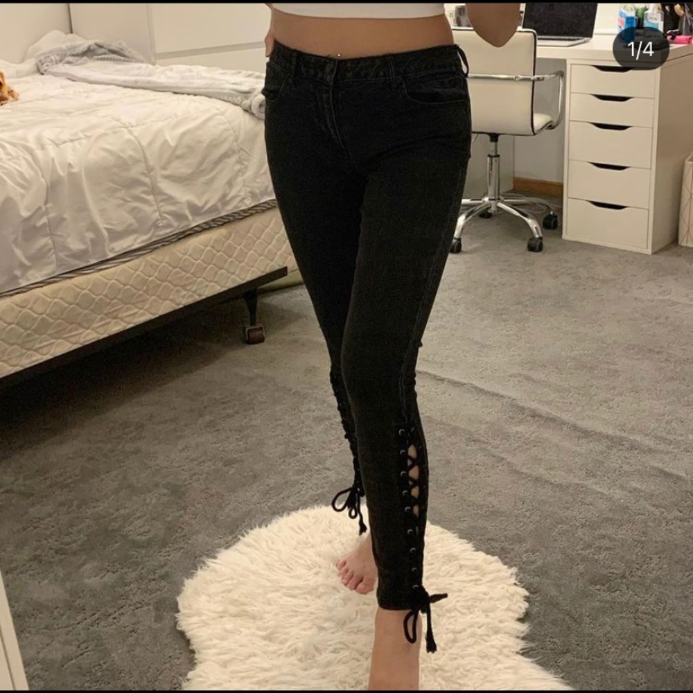 Black Skinny Jeans w/ tied ankle